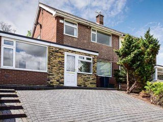 House for rent in Charlesworth, East Midlands