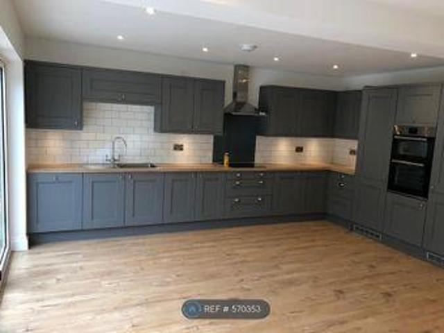 House for rent in Pouchen End, Hertfordshire