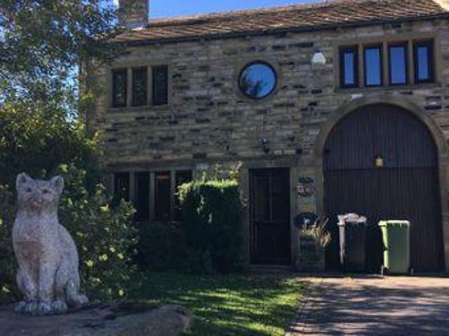 House for rent in Huddersfield, West Yorkshire