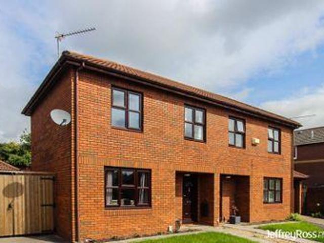 House for rent in Falcon Lodge, Wales