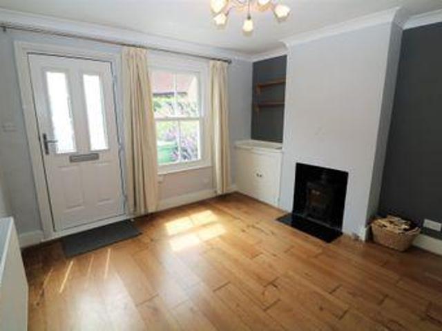 House for rent in Pachesham Park, Surrey