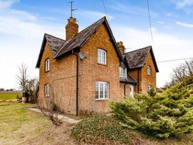 House for rent in Evershot, Oxfordshire