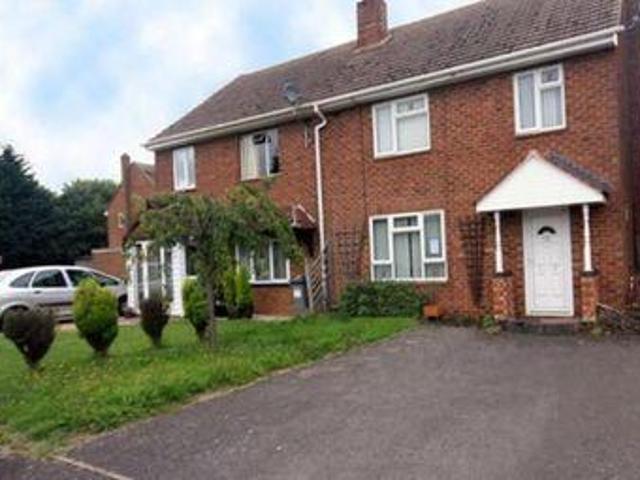 House for rent in Green Close, Warwickshire