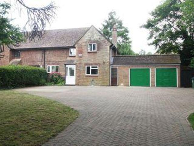 House for rent in Pouchen End, Hertfordshire