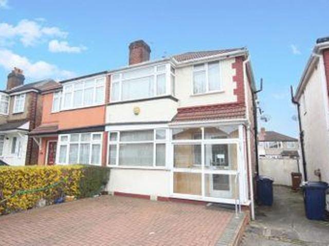 House for rent in Northolt, Greater London