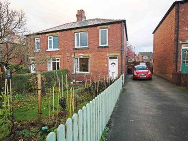 House for sale in Huddersfield, West Yorkshire