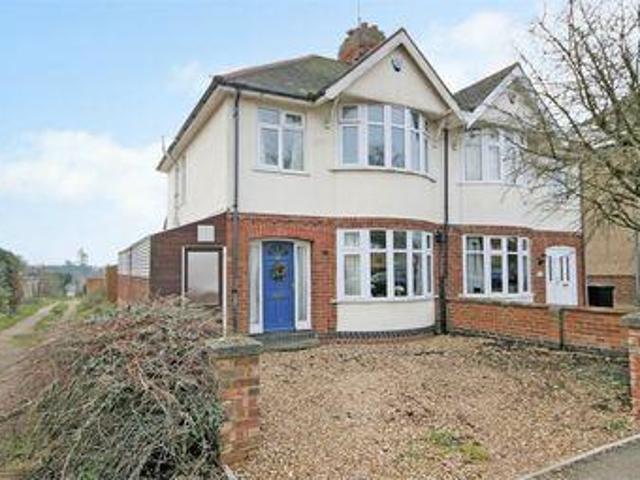 House for sale in Northampton, Northamptonshire
