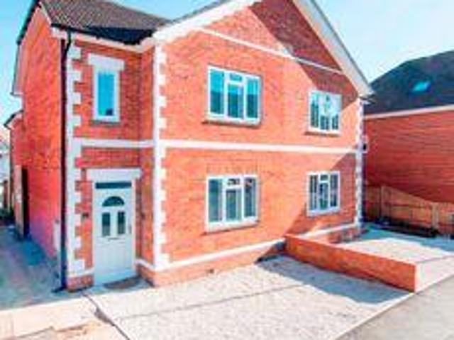 House for sale in Fleet, Hart