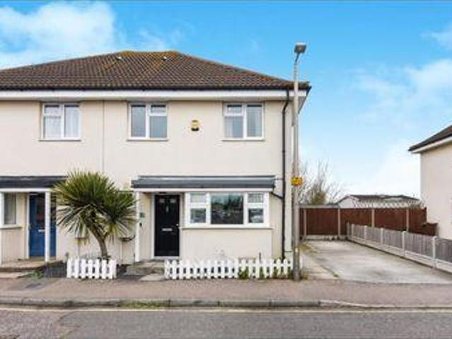 House for sale in Tilbury, Essex