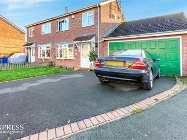 House for sale in Uttoxeter, East Staffordshire
