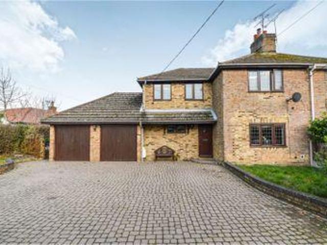 House for sale in Navestock Side
