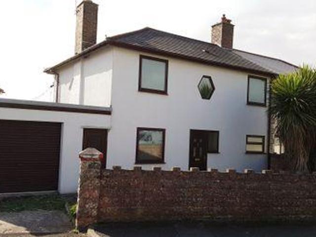 House for sale in Mid Glamorgan, Cymru / Wales