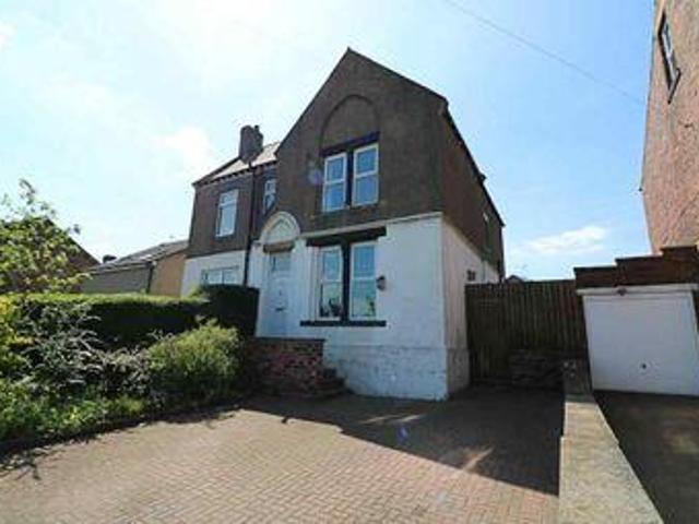 House for sale in Batley, West Yorkshire