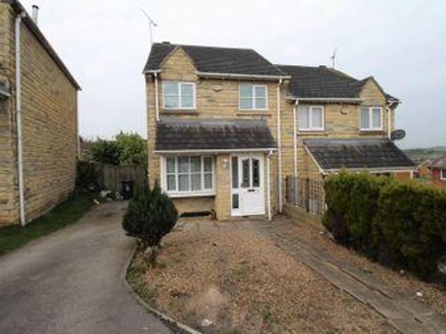 House for sale in Elland, West Yorkshire