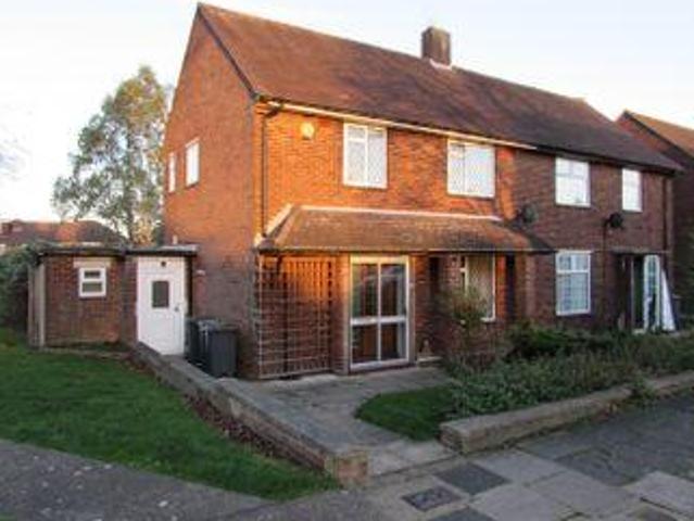 House for sale in Luton