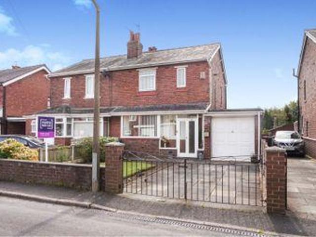 House for sale in Roby Mill, Lancashire