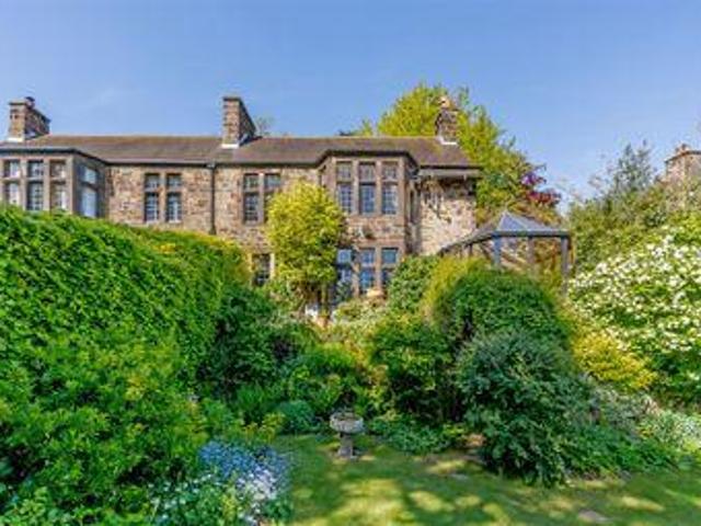 House for sale in Froggatt, East Midlands