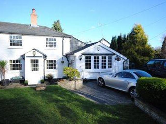 House for sale in Ascot
