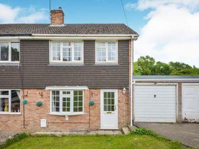 House for sale in Froggatt, East Midlands