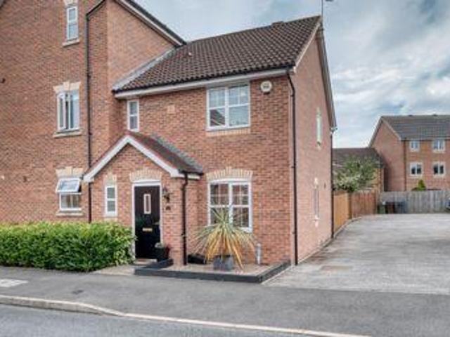 House for sale in Bromsgrove, Worcestershire