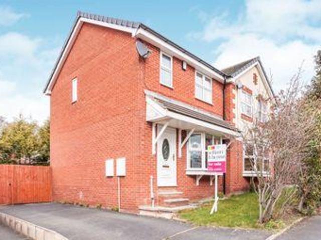 House for sale in Dewsbury, West Yorkshire