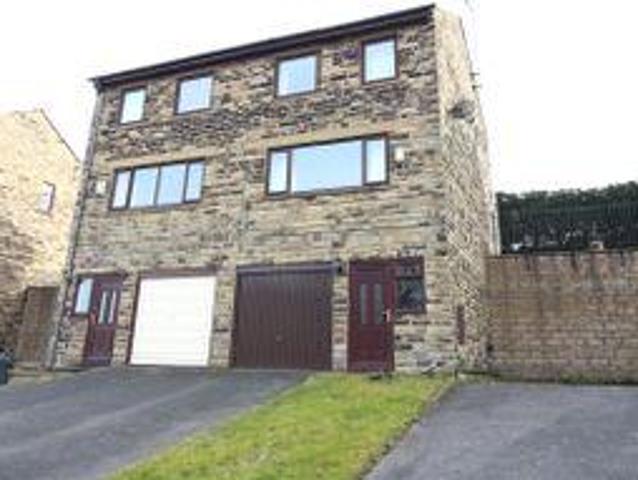 House for sale in Brighouse, West Yorkshire