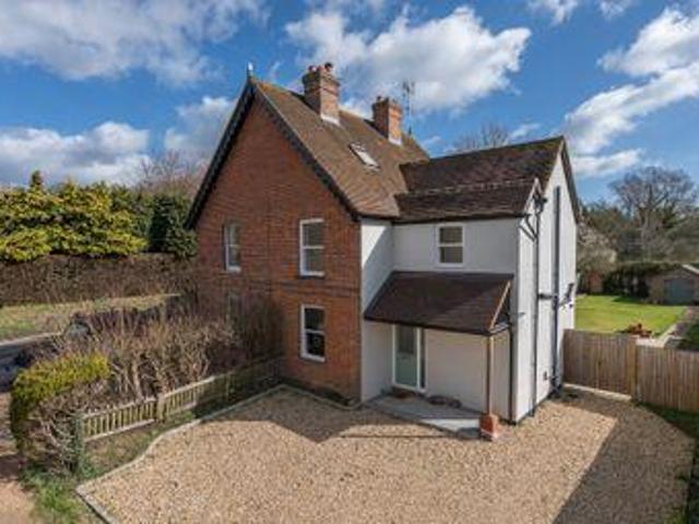 House for sale in Pachesham Park, Surrey