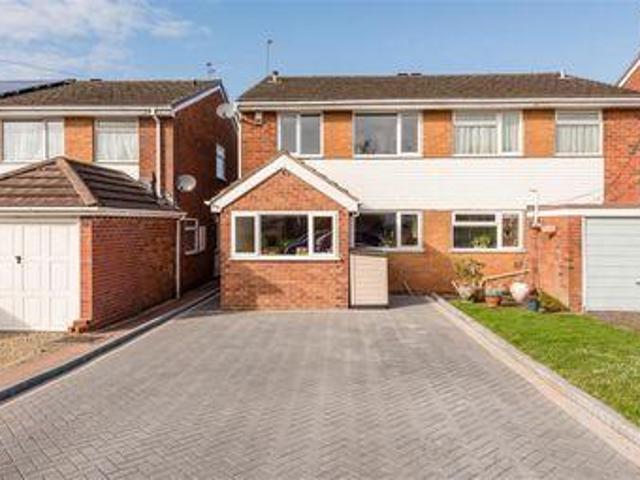 House for sale in Kingswinford, West Midlands