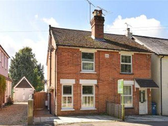 House for sale in Crowthorne, Bracknell Forest