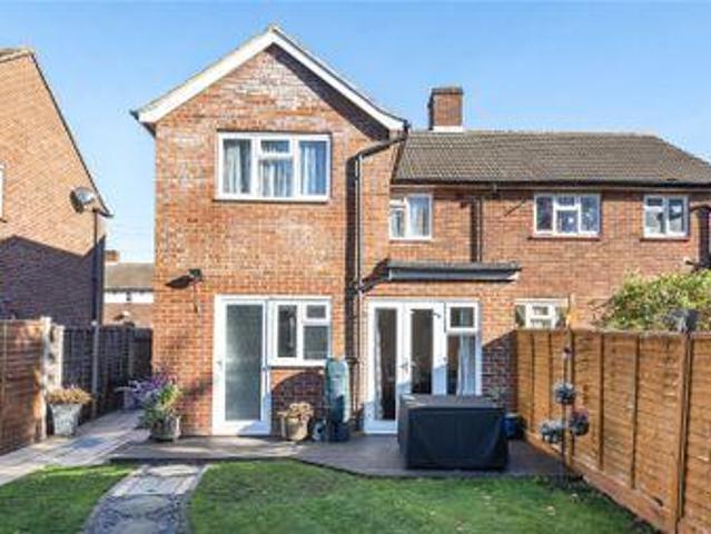 House for sale in Chertsey, Runnymede