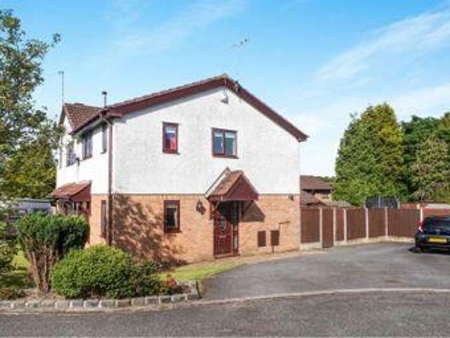 House for sale in Roby Mill, Lancashire