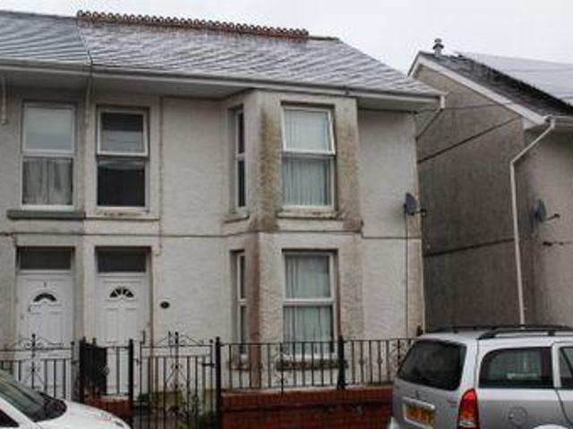 House for sale in Ammanford, Wales