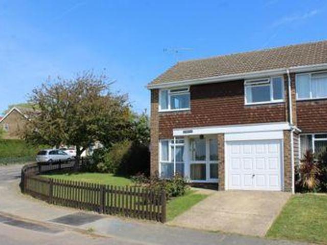 House for sale in Farnham, Waverley