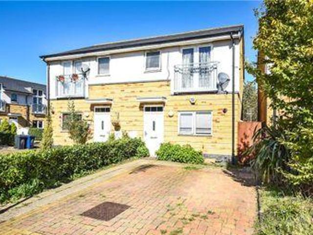 House for sale in Northolt, Greater London