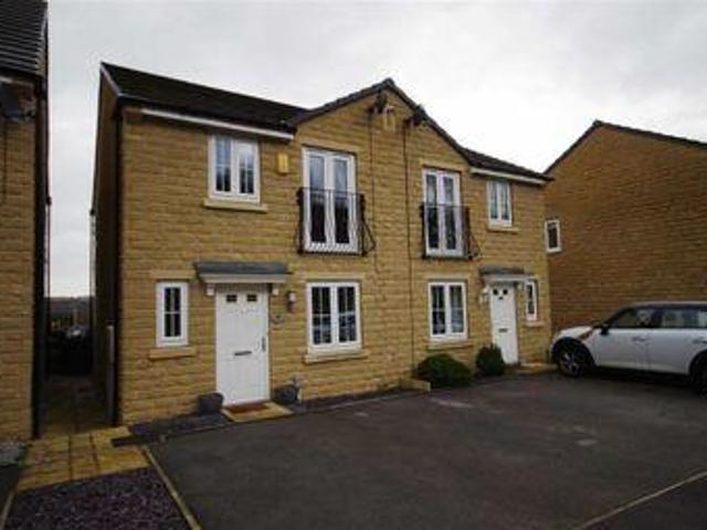 House for sale in Halifax, West Yorkshire