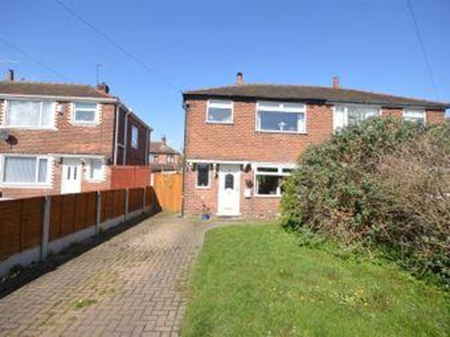 House for sale in Rossmore, Cheshire