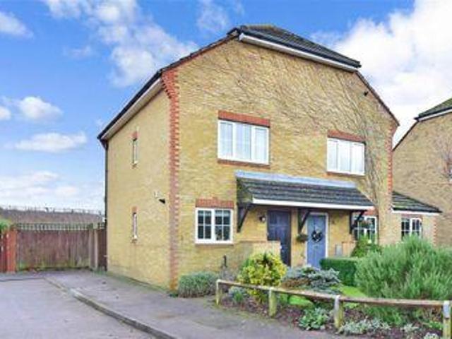 House for sale in Oad Street, Kent