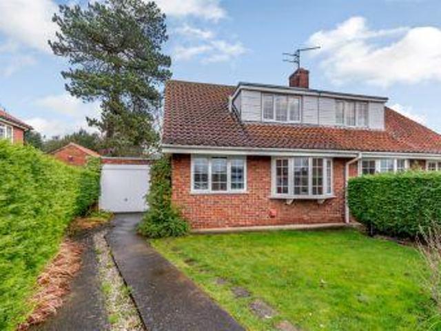 House for sale in High Field, York