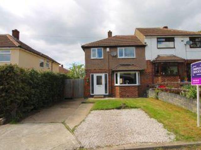 House for sale in Huddersfield, West Yorkshire