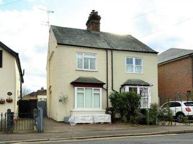 House for sale in Heol-las, Surrey