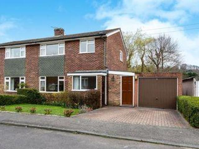 House for sale in Fole, Surrey