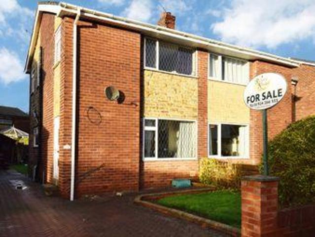 House for sale in Ossett, West Yorkshire