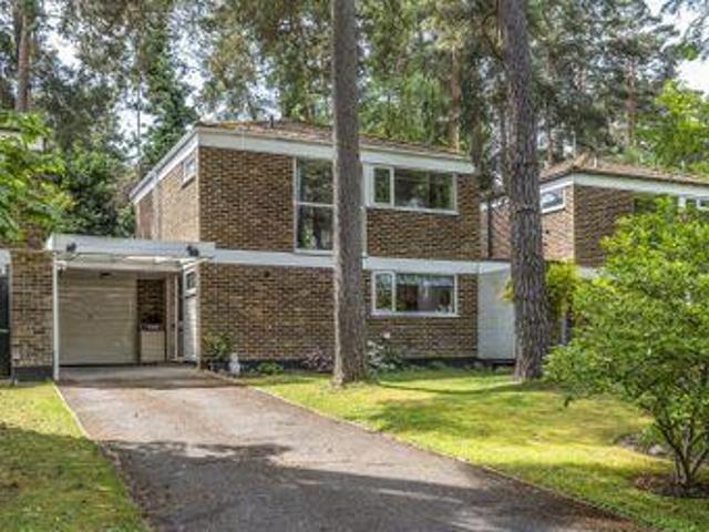 House for sale in Crowthorne