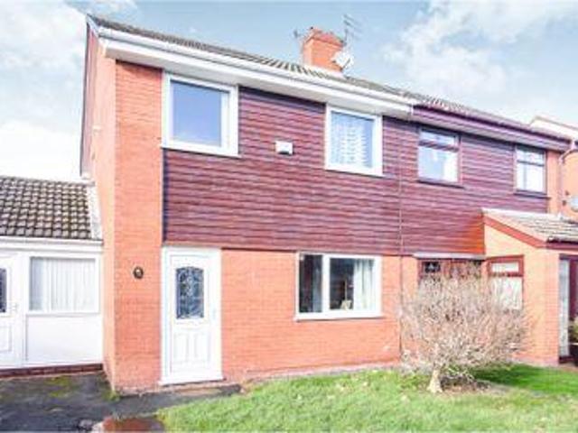 House for sale in Halton