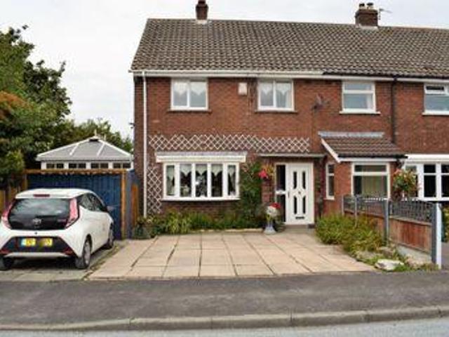 House for sale in Roby Mill, Lancashire