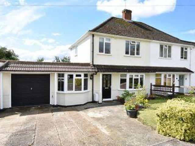 House for sale in Pachesham Park, Surrey