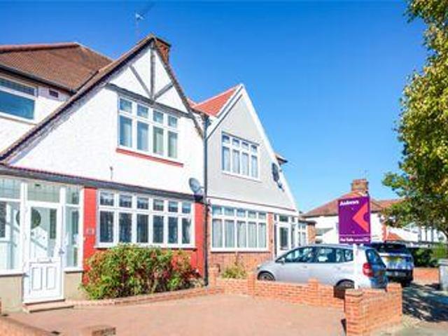 House for sale in Edgware, Greater London