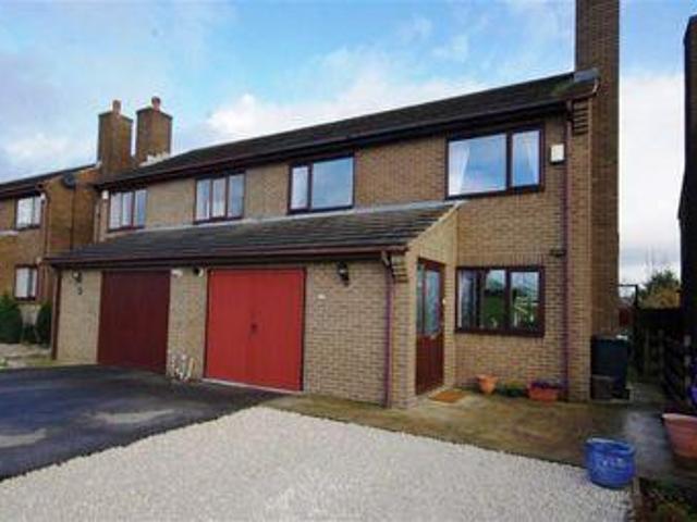 House for sale in Halifax, West Yorkshire