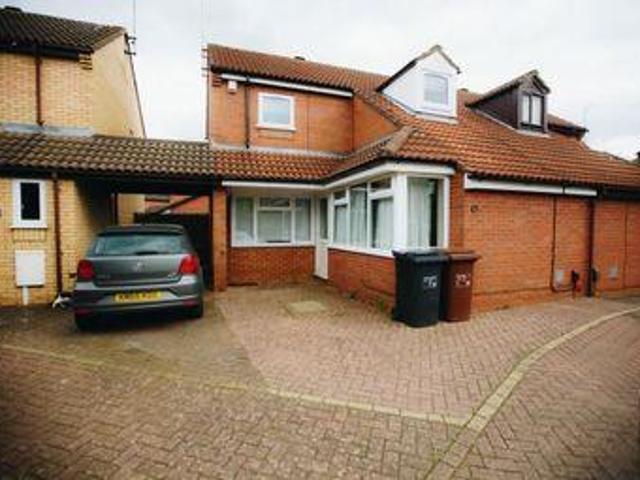 House for sale in Northampton, Northamptonshire