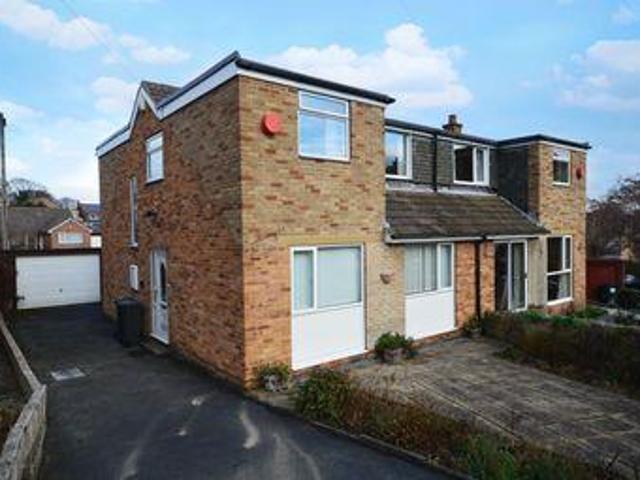 House for sale in Huddersfield, West Yorkshire